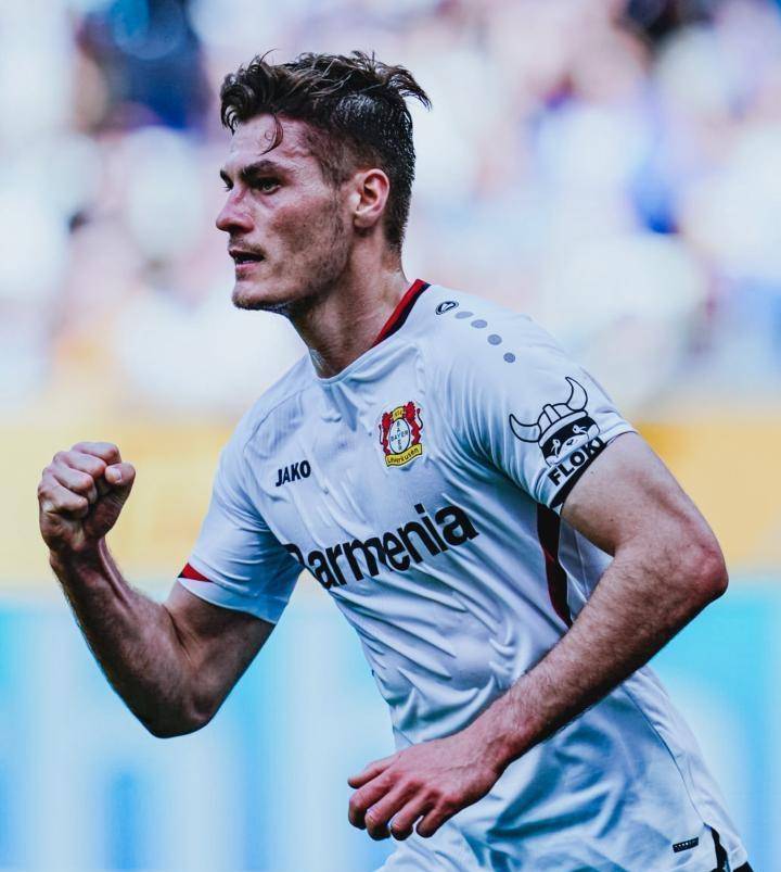 包含英格兰逆转勒沃库森,莫德里奇爆发神勇的词条 包含英格兰逆转勒沃库森,莫德里奇爆发神勇的词条