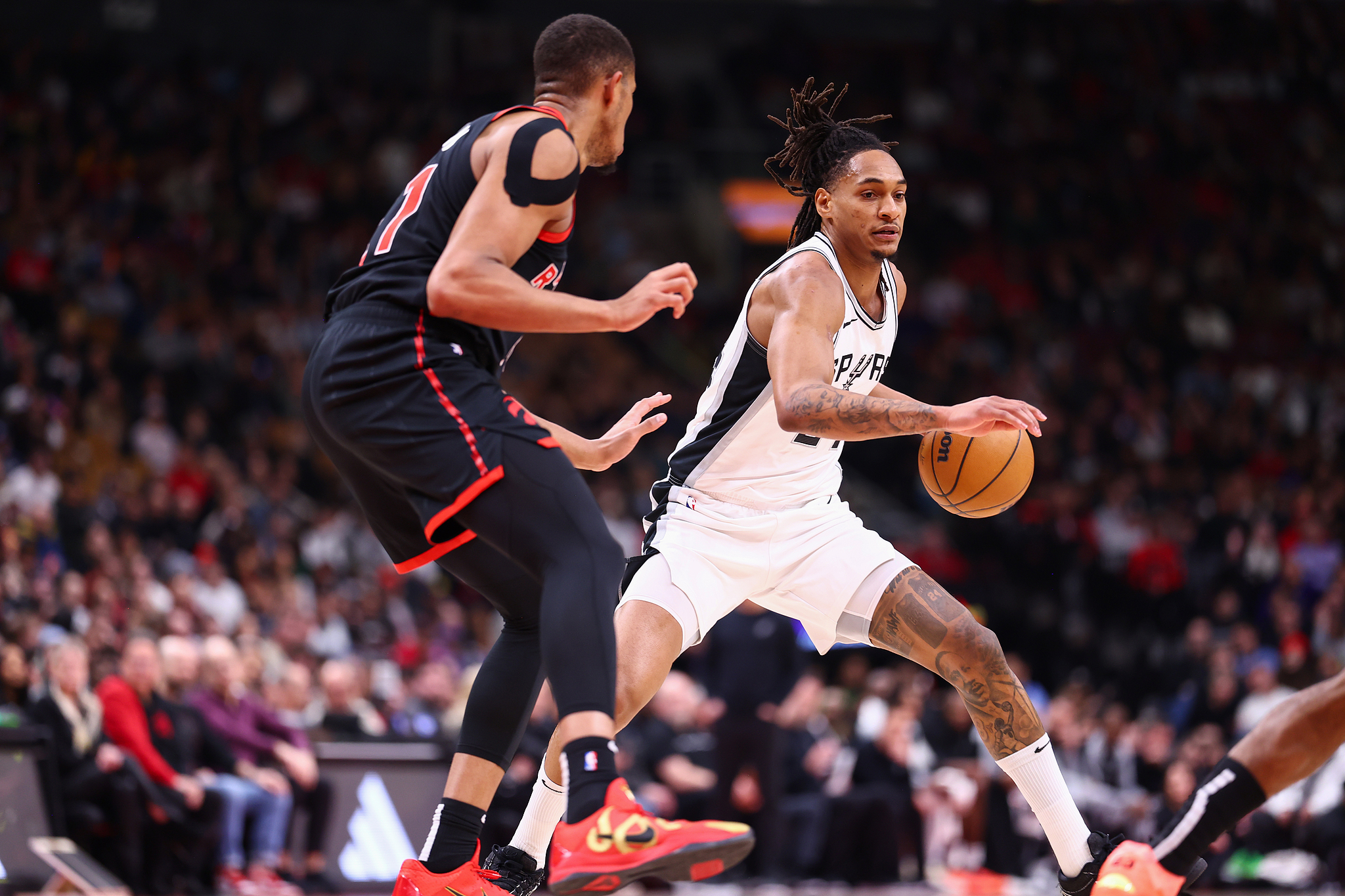 猛龙击败马刺,范弗利特砍下全队最高得分的简单介绍 猛龙击败马刺,范弗利特砍下全队最高得分的简单介绍