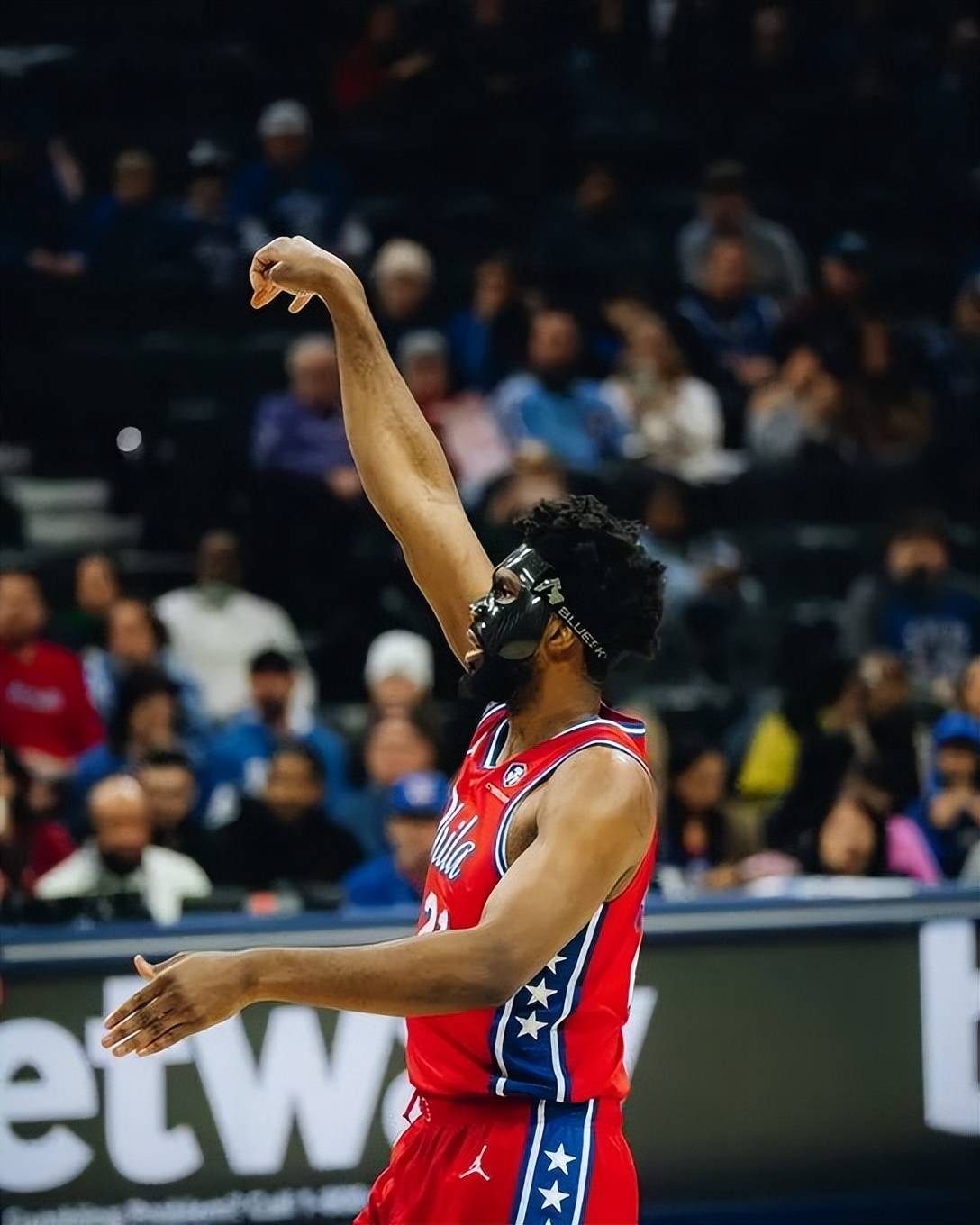 开云体育官网-魔术绝杀凯尔特人，恩比德一己之力扛起全队的简单介绍