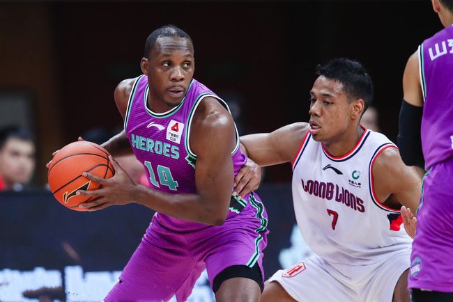 开云体育官方网站-激战再次上演，挑战对手的巅峰不畏艰险的简单介绍