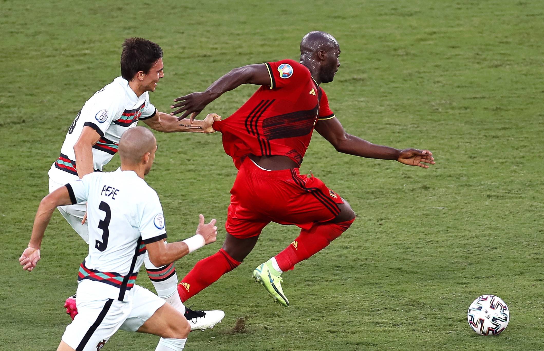 关于葡萄牙壮胆晋级,瑞典艰难止步八强的信息 关于葡萄牙壮胆晋级,瑞典艰难止步八强的信息