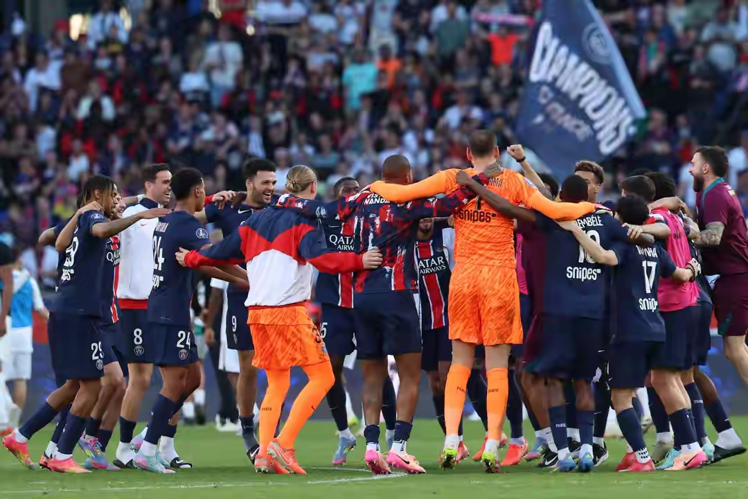 关于摩纳哥客场逆转蒙彼利埃，保持不败纪录的信息