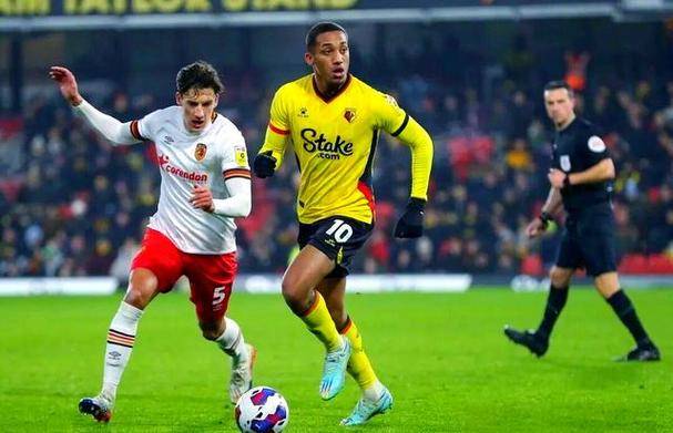 米尔沃尔主场击败对手，豪取三分的简单介绍