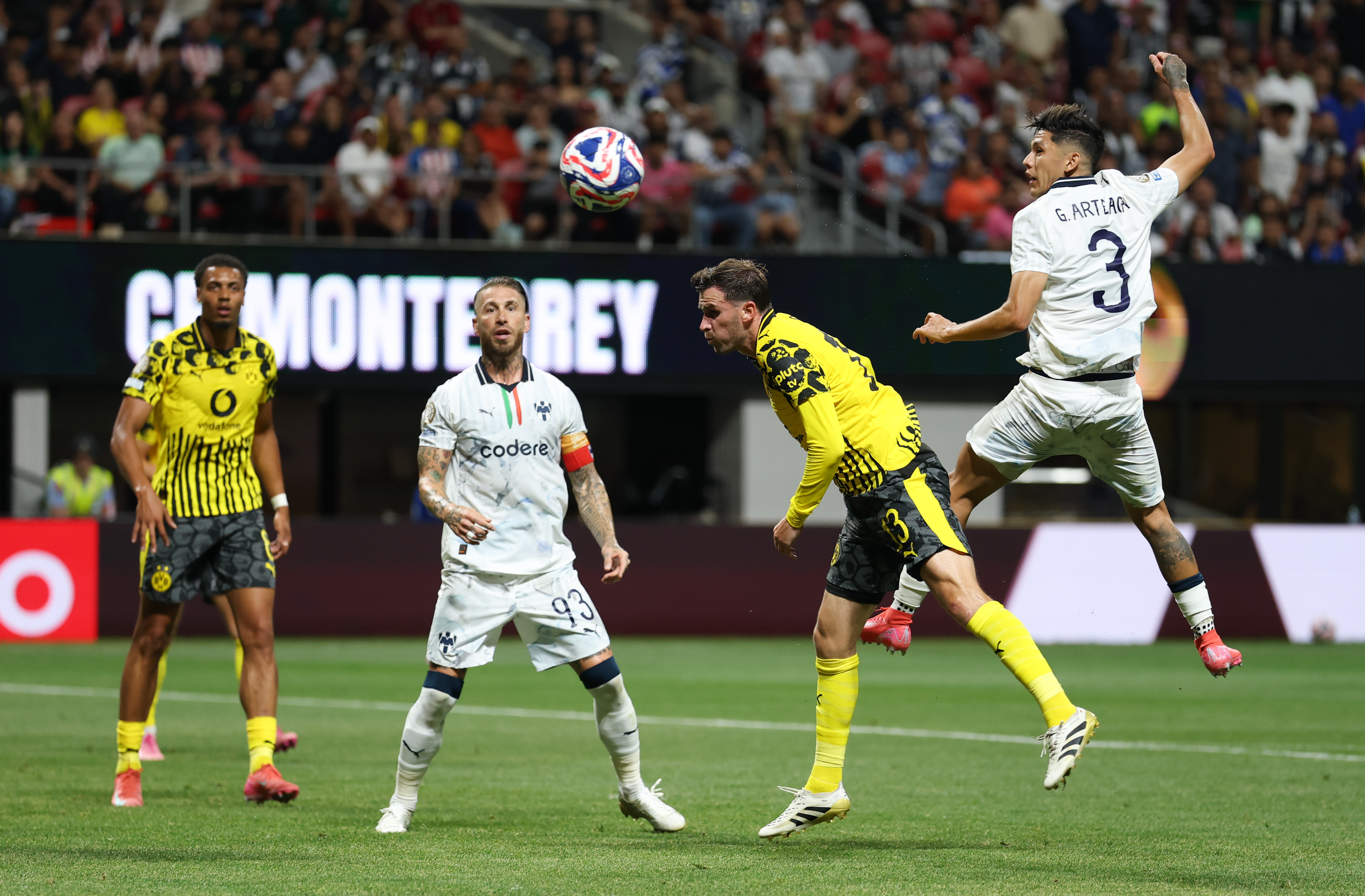 欧盟杯资格赛第八轮比拼，焦点多多