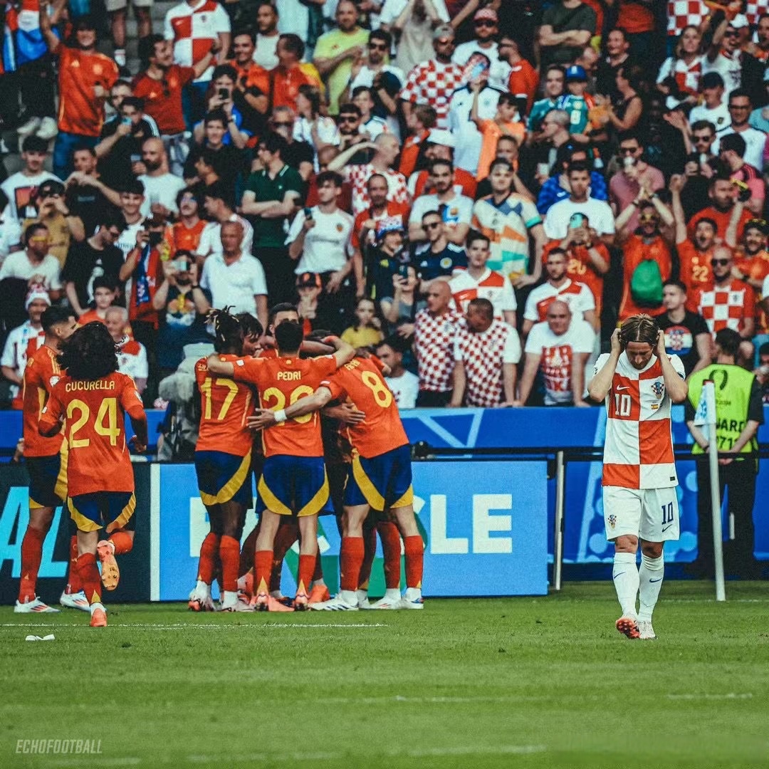 关于塞内加尔完胜克罗地亚，佩德里带队取胜的信息