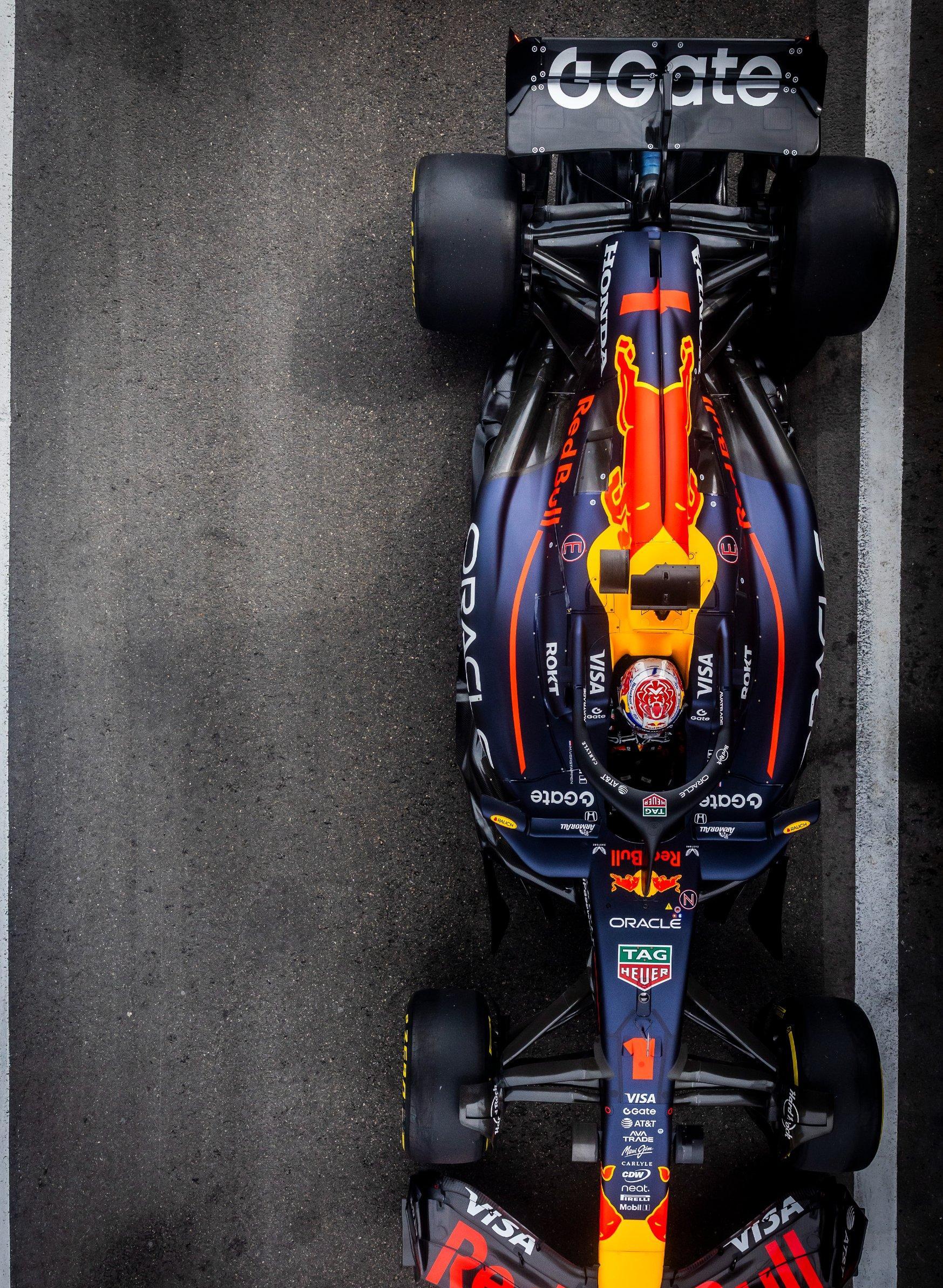 开云官方app入口-红牛二队力克梅赛德斯，维斯塔潘点燃赛场的简单介绍