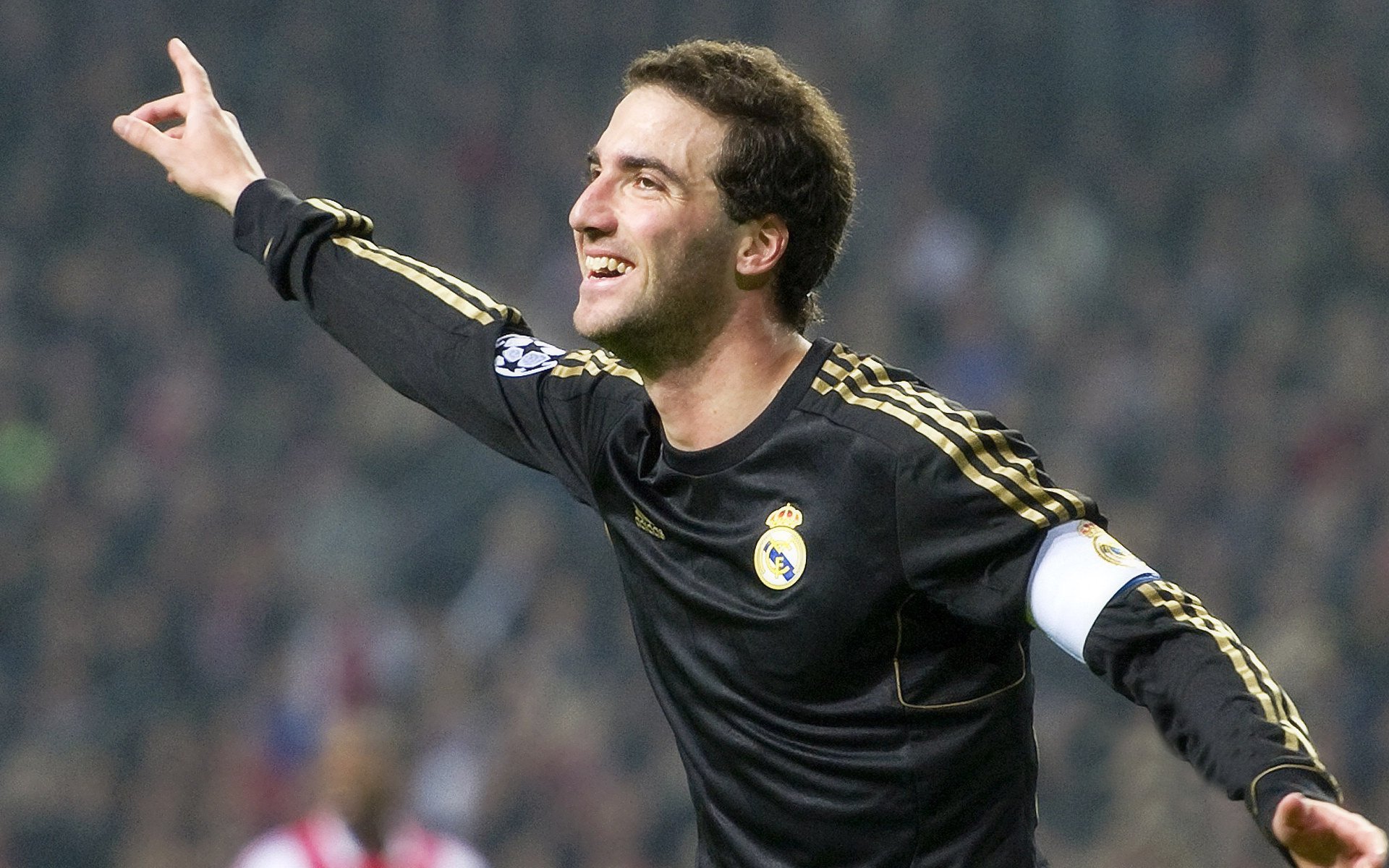 卡瓦哈尔完成里程碑之夜，马里锋刃斩落安哥拉挺进八强